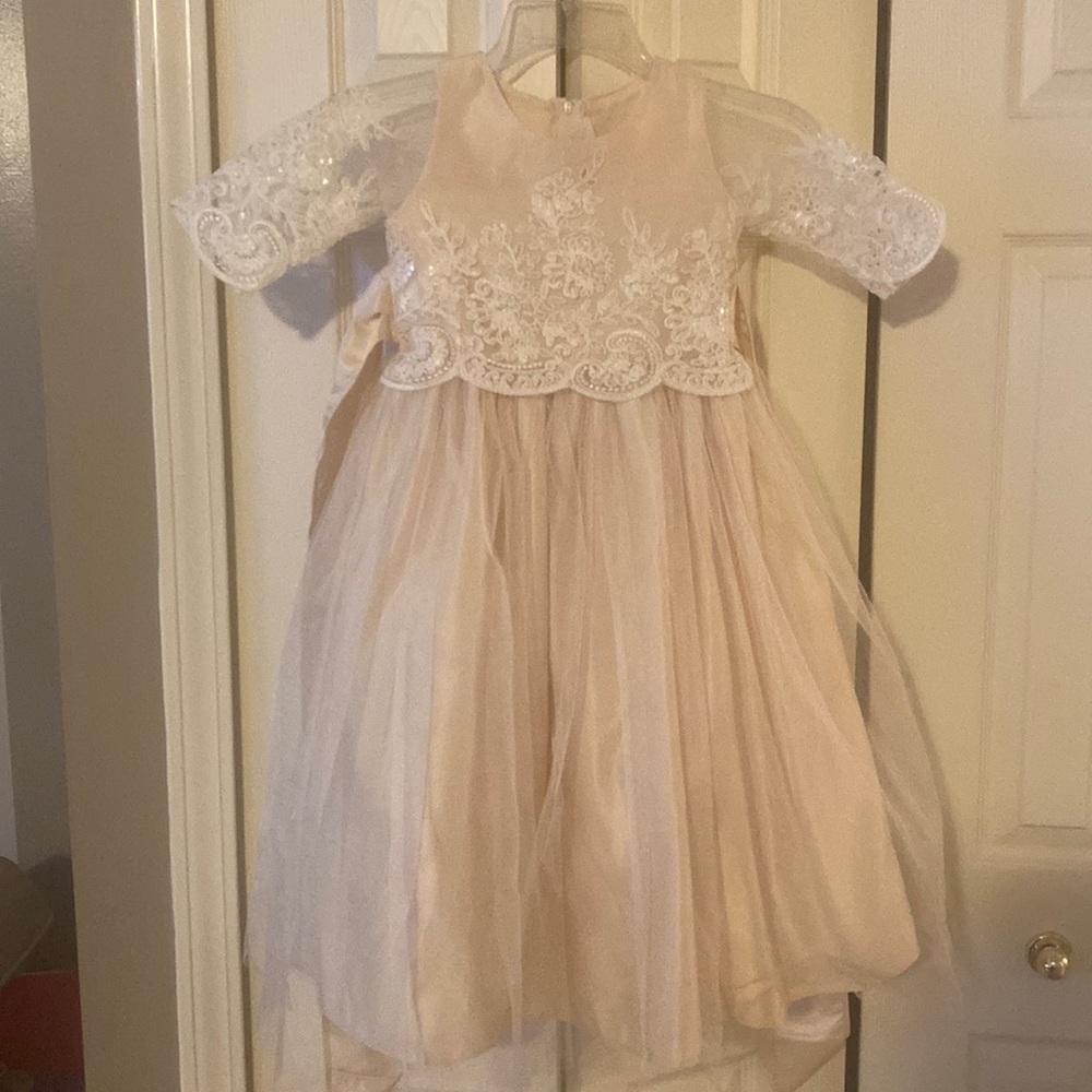 Girls dress